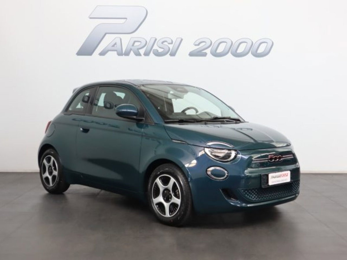 Fiat 500e Action Berlina 23,65 kWh (2)