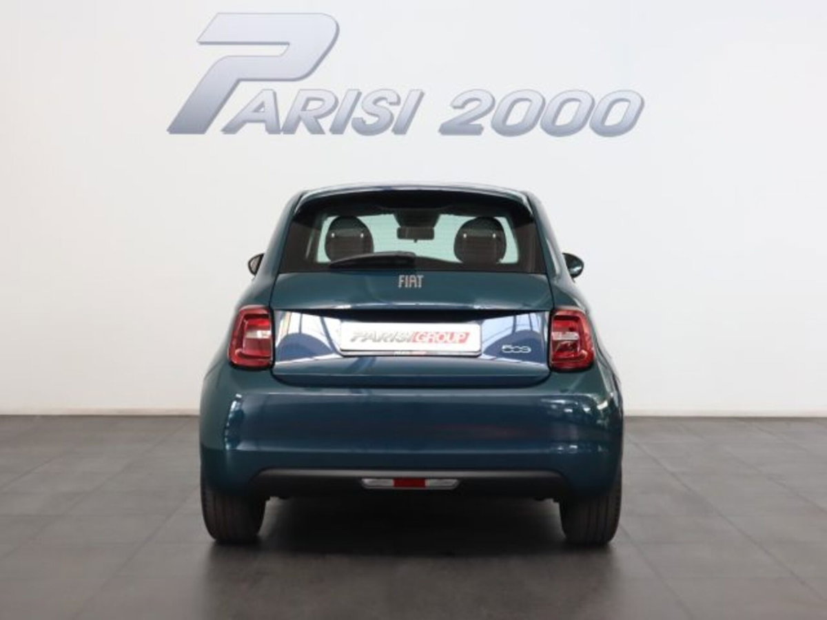 Fiat 500e Action Berlina 23,65 kWh (7)