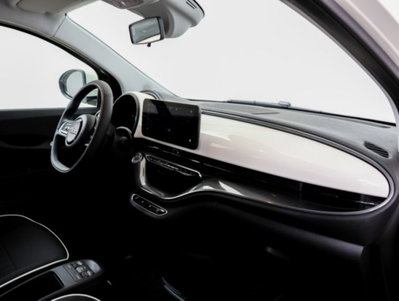 Fiat 500e Action Berlina 23,65 kWh (12)