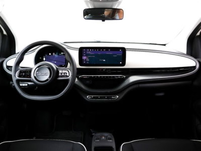 Fiat 500e Action Berlina 23,65 kWh (13)
