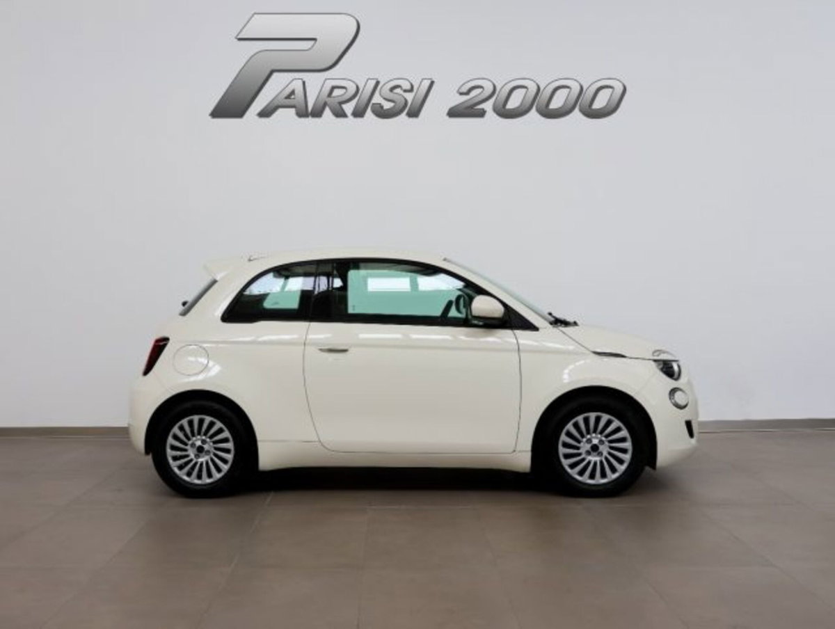 Fiat 500e Action Berlina 23,65 kWh (6)