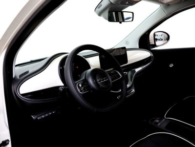 Fiat 500e Action Berlina 23,65 kWh (9)
