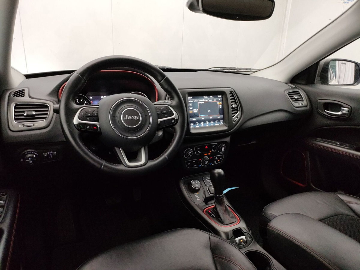 Jeep Compass 2.0 Multijet II 170 aut. 4WD Trailhawk (9)