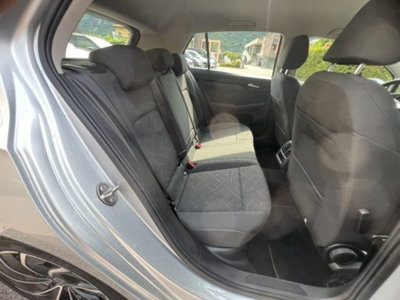 Volkswagen Golf 1.5 eTSI 130 CV EVO ACT DSG Life (12)