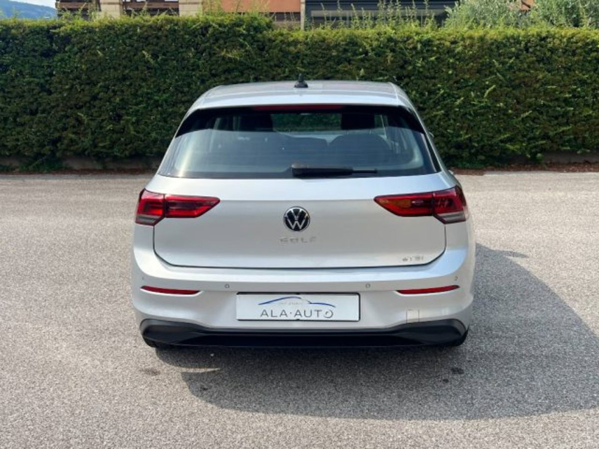 Volkswagen Golf 1.5 eTSI 130 CV EVO ACT DSG Life (5)