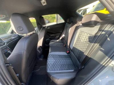 Volkswagen T-Roc 2.0 tdi R-Line 4motion 150cv dsg (13)