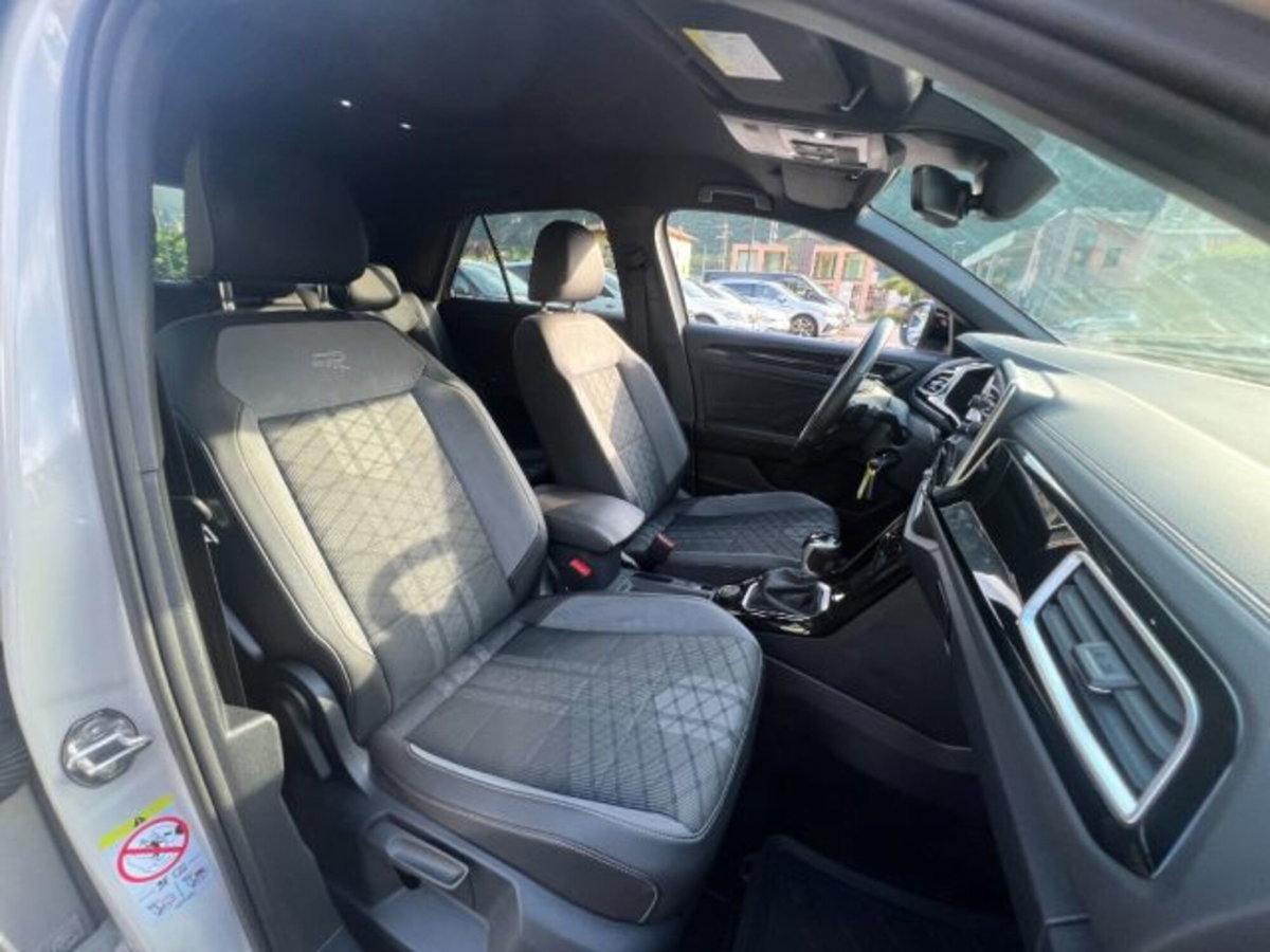 Volkswagen T-Roc 2.0 tdi R-Line 4motion 150cv dsg (15)