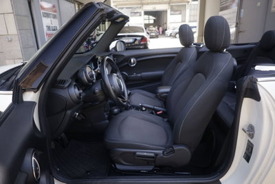 MINI Mini Cabrio 1.5 One Cabrio (17)