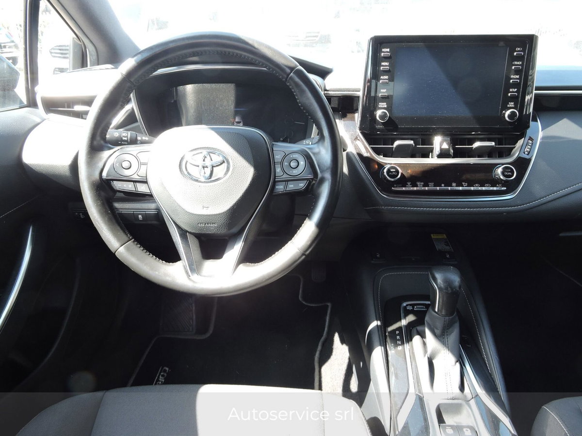 Toyota Corolla 2.0 Hybrid Lounge (10)
