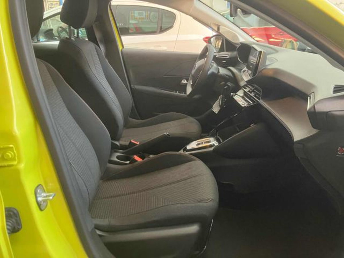 Peugeot 208 1.2 puretech Active s&s 100cv (9)