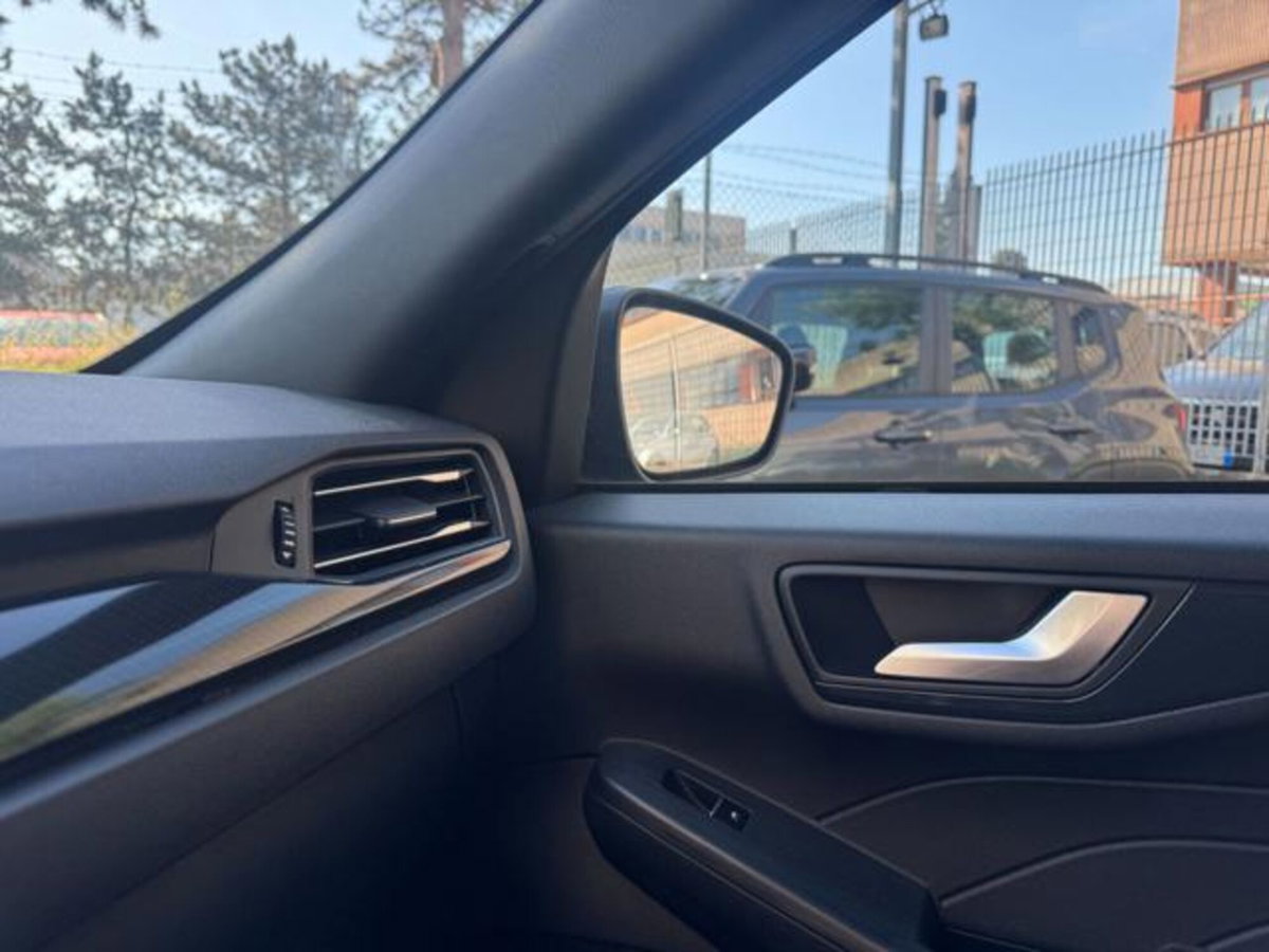 Ford Kuga 2.0 EcoBlue 120 CV aut. 2WD ST-Line X (12)