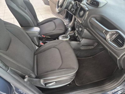 Jeep Renegade 1.3 T4 190CV PHEV 4xe AT6 Limited (17)