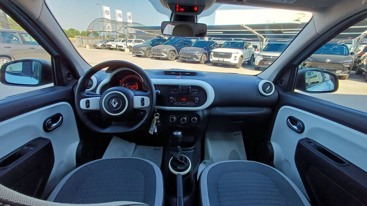 Renault Twingo SCe 65 CV Duel (11)