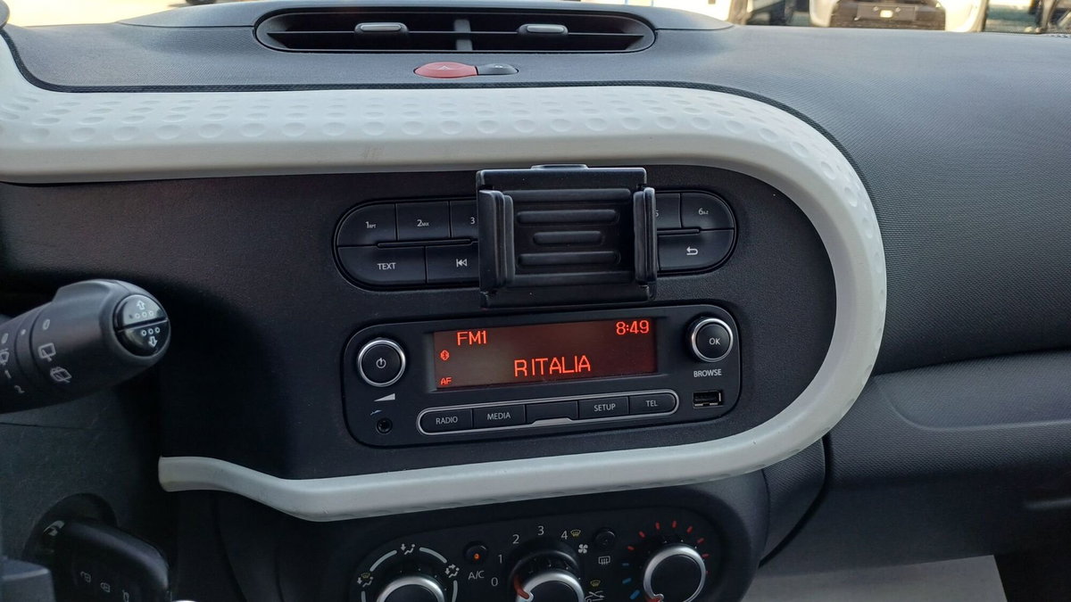 Renault Twingo SCe 65 CV Duel (12)