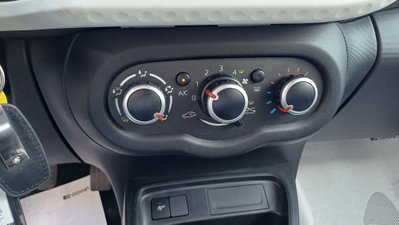 Renault Twingo SCe 65 CV Duel (13)