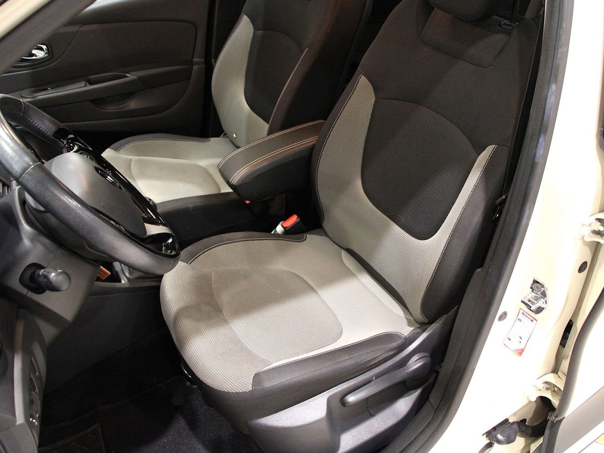 Renault Captur 0.9 TCe 12V 90 CV Start&Stop Energy R-Link (11)