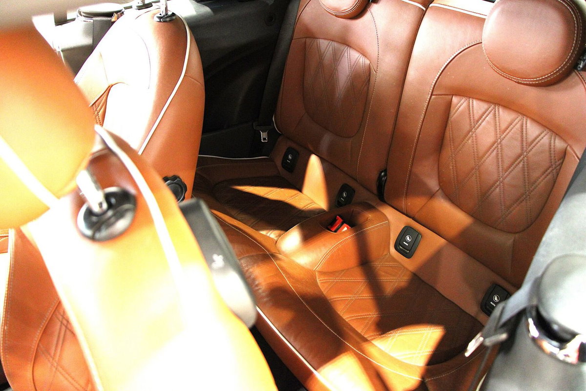 MINI Mini Cabrio 1.5 Cooper D Boost Cabrio (12)
