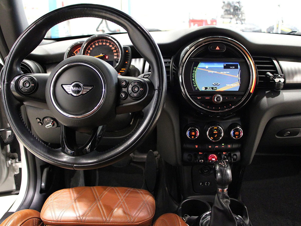 MINI Mini Cabrio 1.5 Cooper D Boost Cabrio (13)
