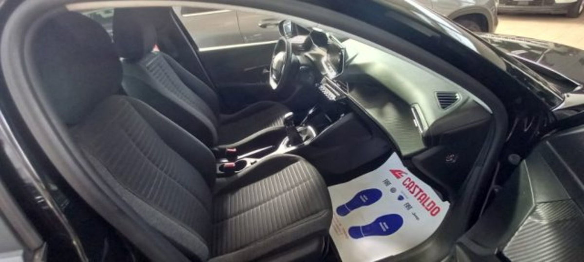 Peugeot 208 1.2 puretech Active s&s 75cv (7)
