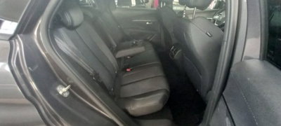 Peugeot 3008 BlueHDi 130 S&S EAT8 Allure Pack (9)