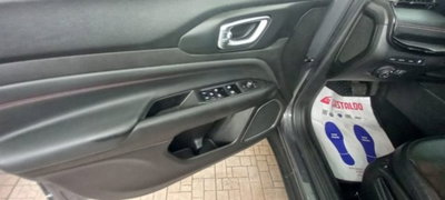 Jeep Compass 1.3 T4 240CV PHEV AT6 4xe Trailhawk (17)