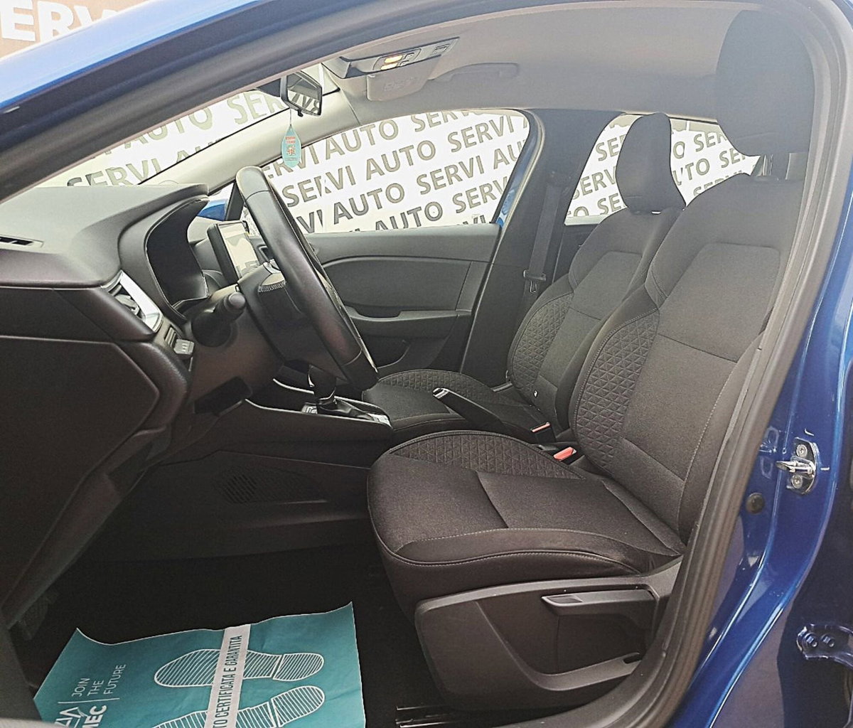 Renault Clio Full Hybrid E-Tech 140 CV 5 porte Intens (10)