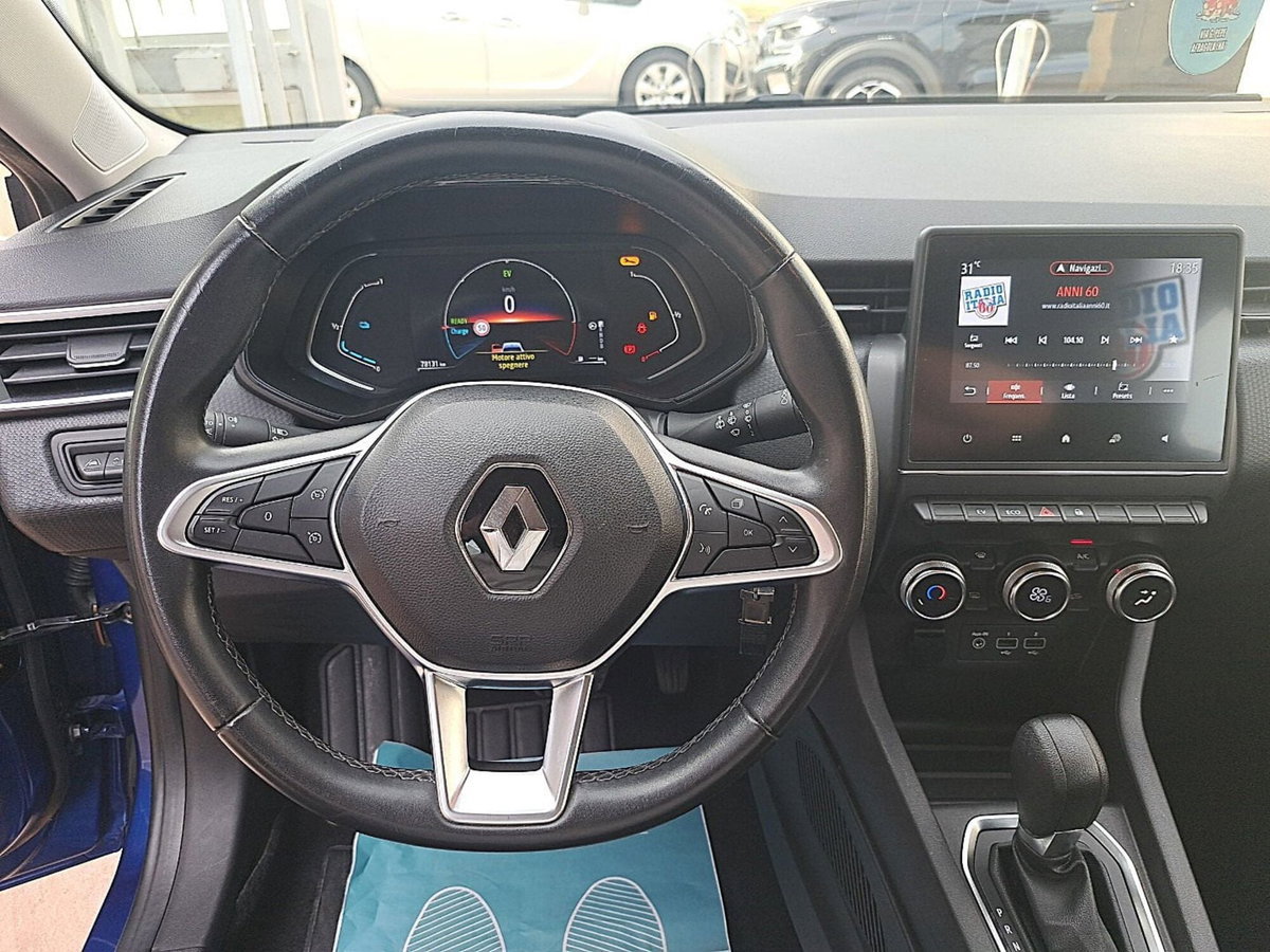 Renault Clio Full Hybrid E-Tech 140 CV 5 porte Intens (11)