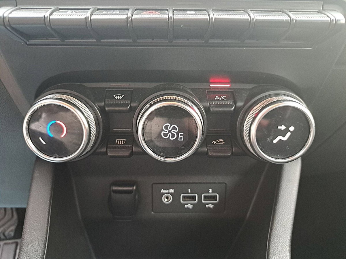 Renault Clio Full Hybrid E-Tech 140 CV 5 porte Intens (17)