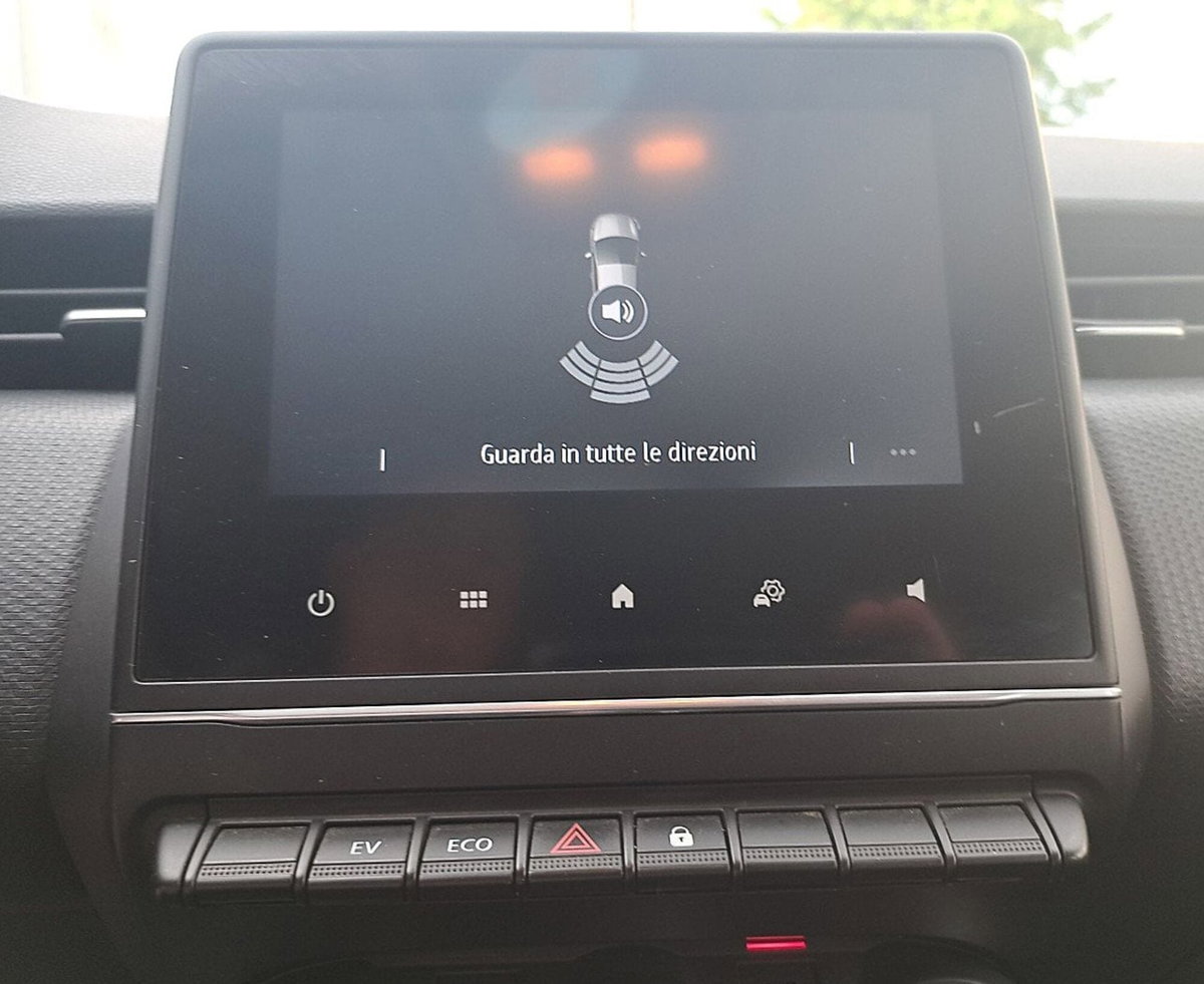Renault Clio Full Hybrid E-Tech 140 CV 5 porte Intens (19)