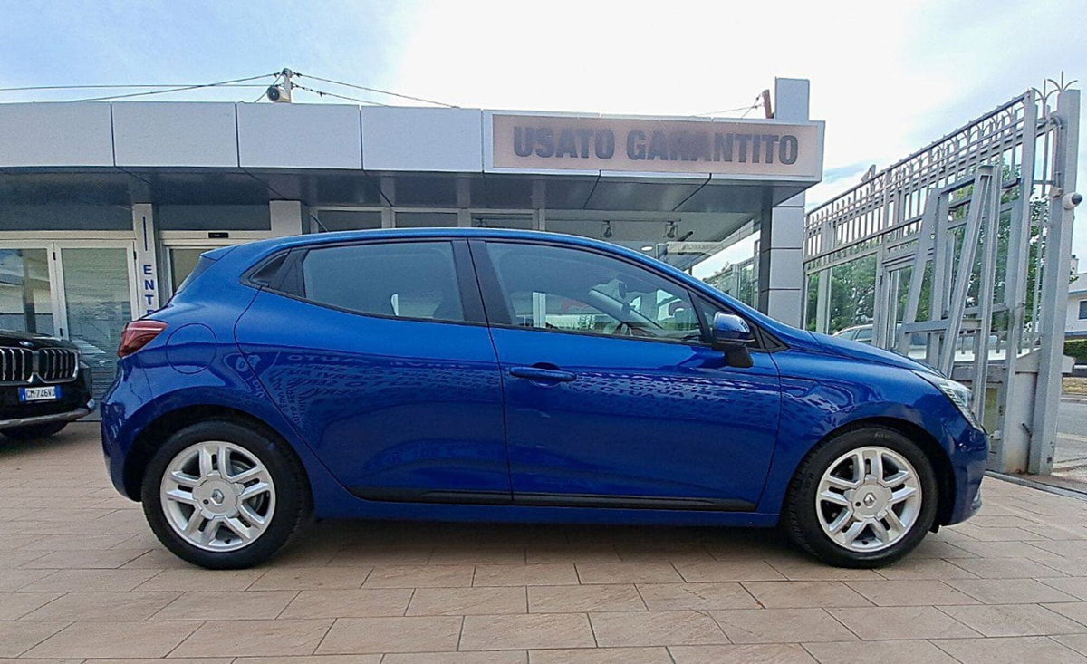 Renault Clio Full Hybrid E-Tech 140 CV 5 porte Intens (6)