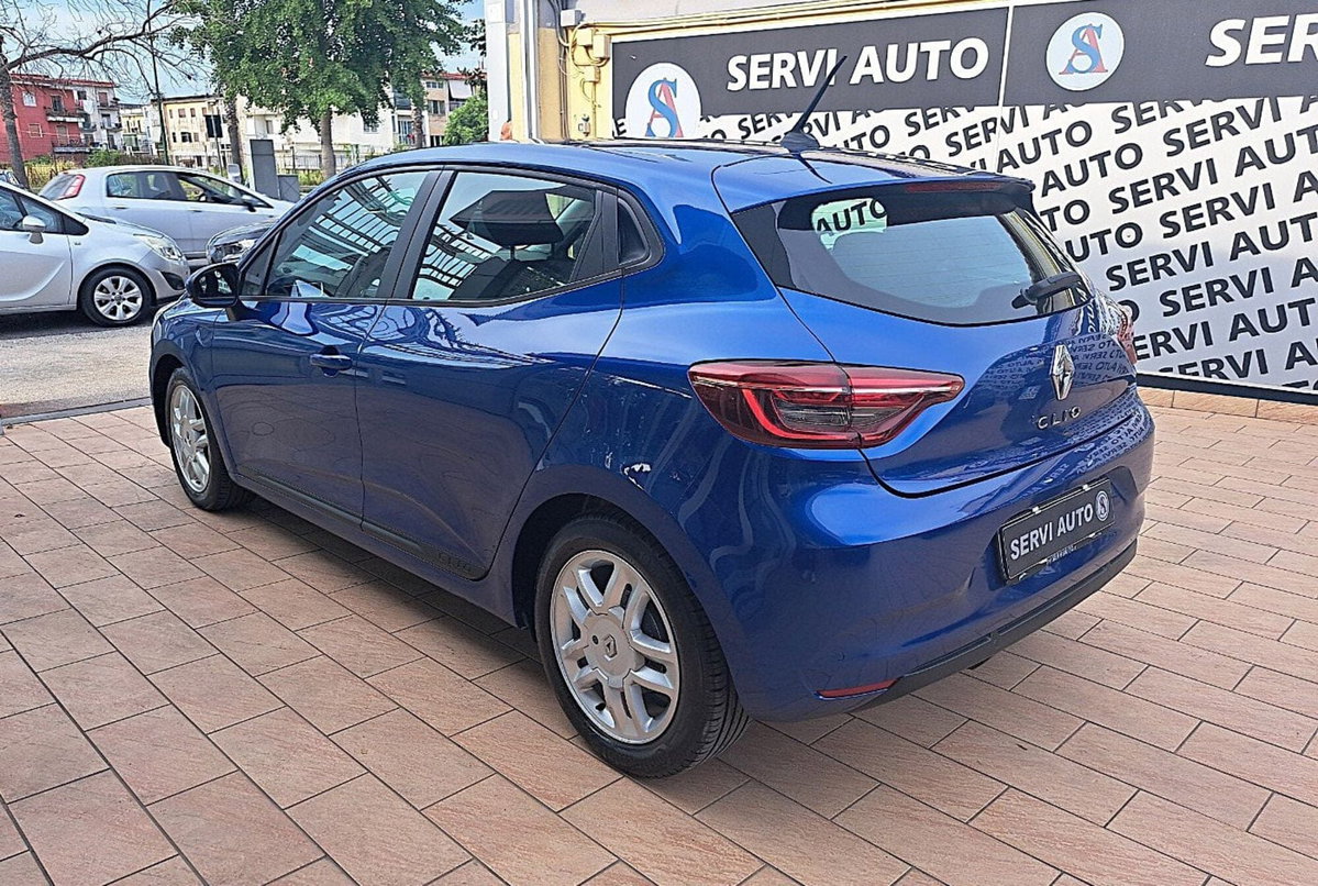 Renault Clio Full Hybrid E-Tech 140 CV 5 porte Intens (9)