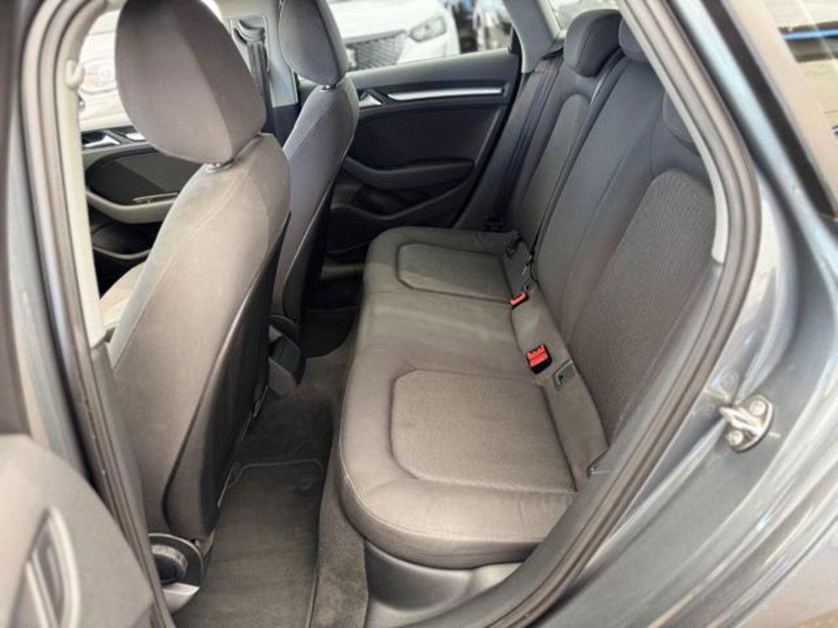 Audi A3 Sportback 1.6 TDI Sport (9)