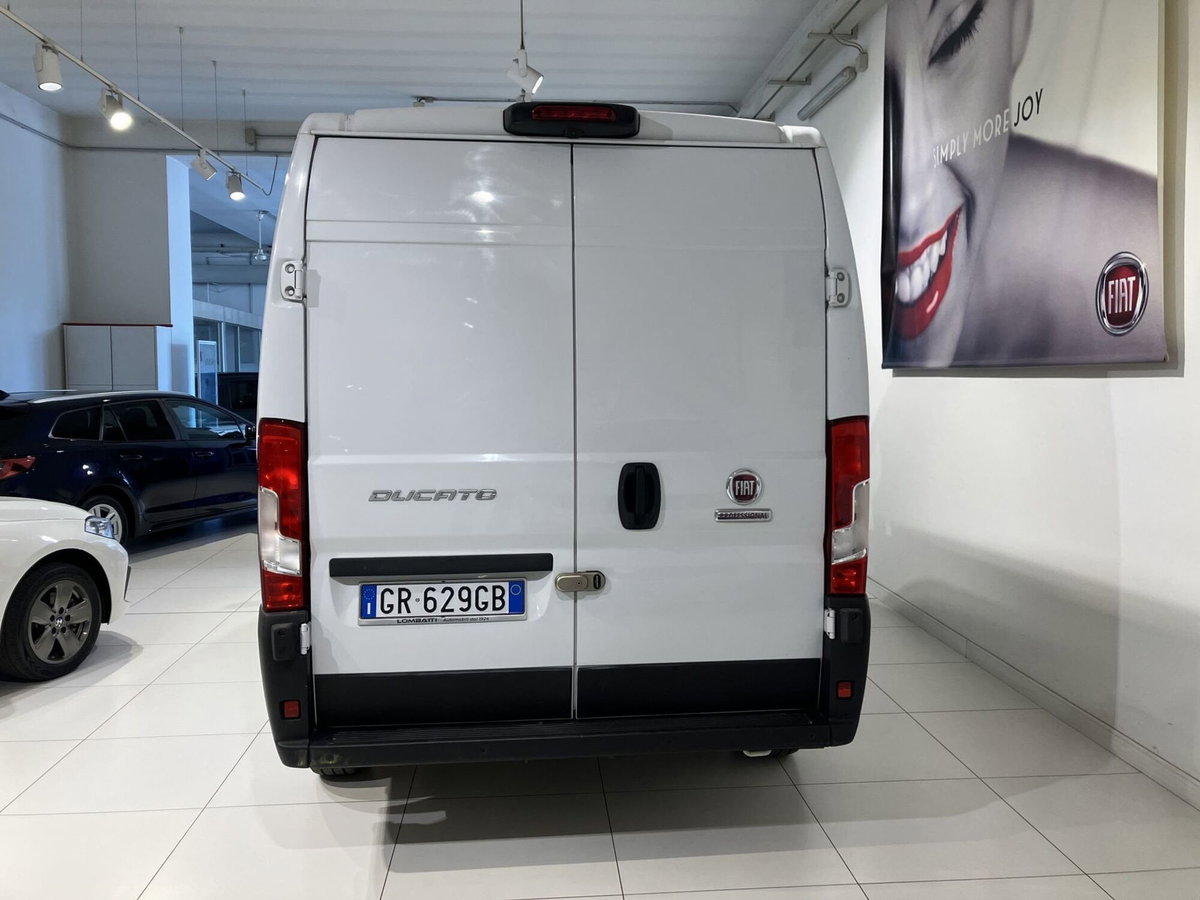 Fiat Ducato Furgone 33 LH2 2.2 mjt3 140cv serie 9 (5)