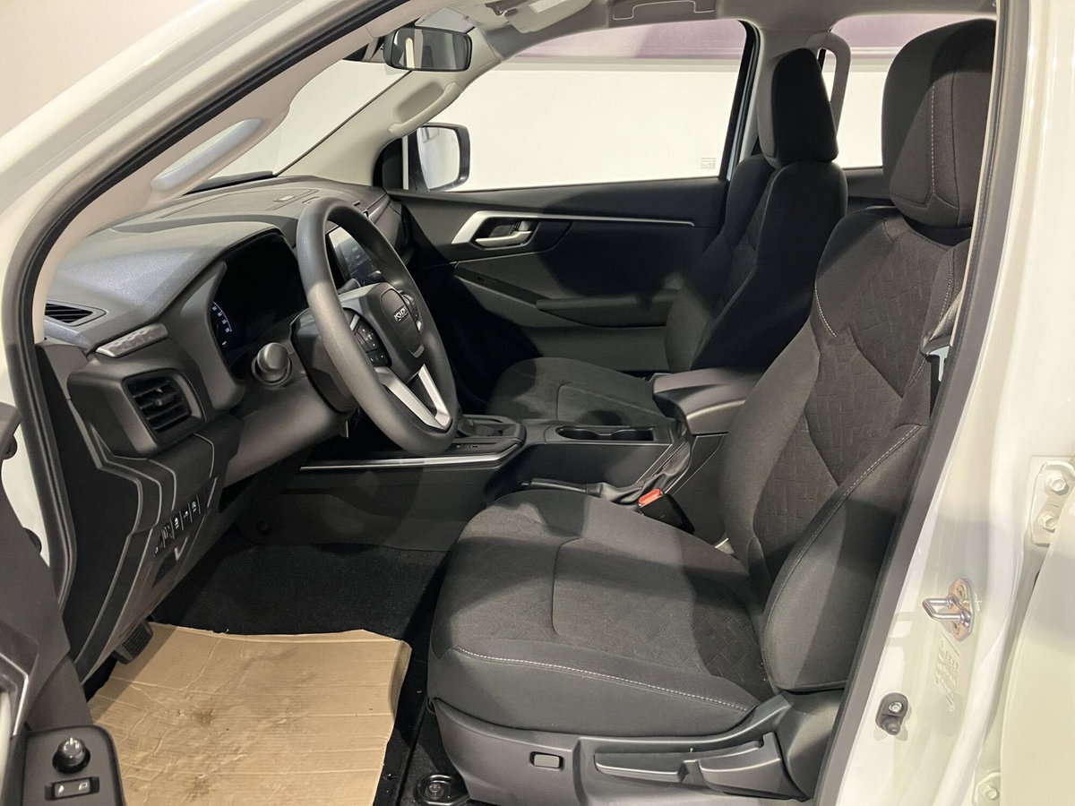 Isuzu D-Max Pick-up 1.9 space N60 Nitro Sport 4x4 auto (14)