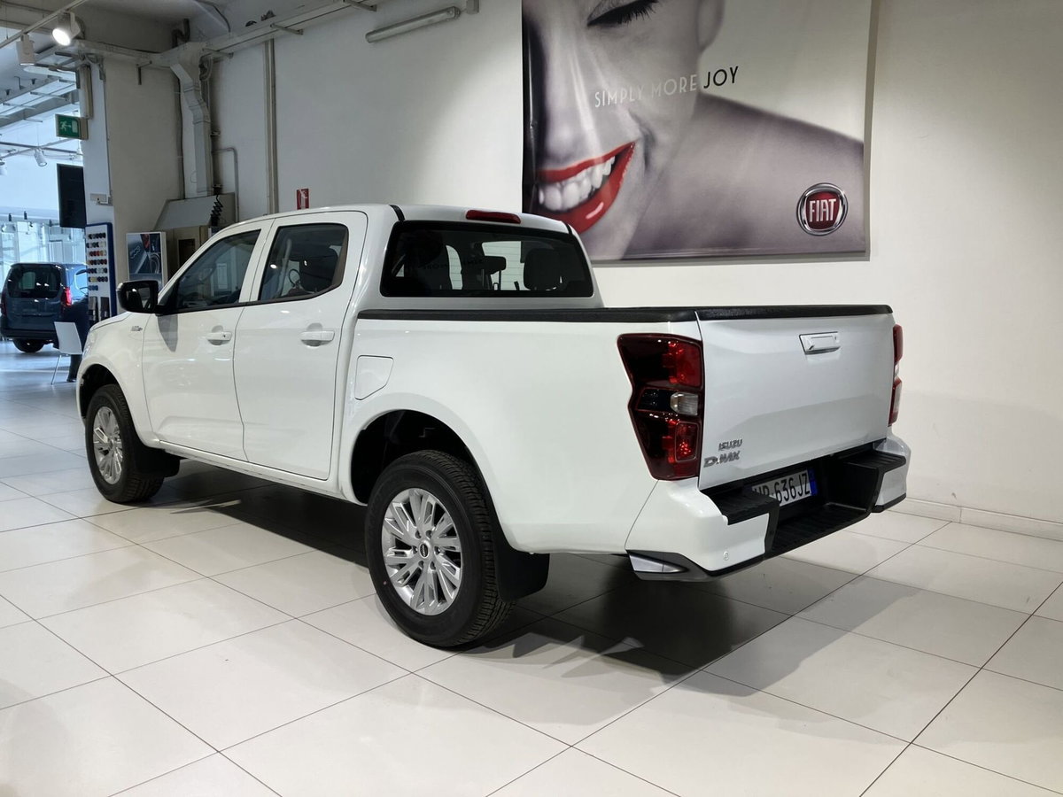 Isuzu D-Max Pick-up 1.9 space N60 Nitro Sport 4x4 auto (4)