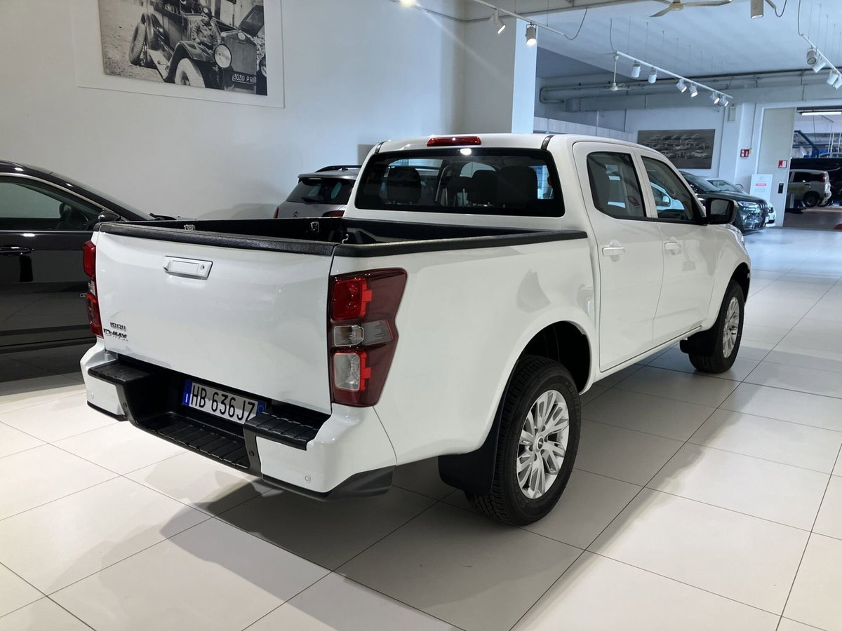 Isuzu D-Max Pick-up 1.9 space N60 Nitro Sport 4x4 auto (6)
