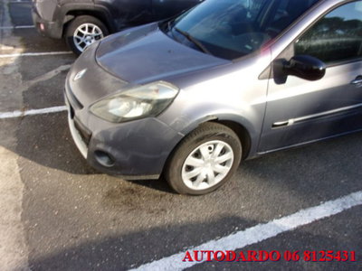 Renault Clio 1.5 dCi 75CV 5 porte Dynamique (17)