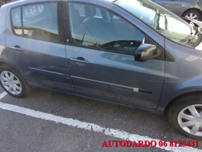 Renault Clio 1.5 dCi 75CV 5 porte Dynamique (19)