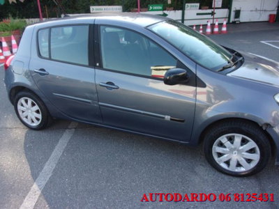 Renault Clio 1.5 dCi 75CV 5 porte Dynamique (7)