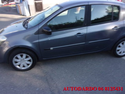 Renault Clio 1.5 dCi 75CV 5 porte Dynamique (8)