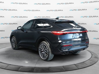 Audi Q5 Sportback 2.0 tdi mhev+ Launch Edition S line quattro 204cv s-tronic (4)
