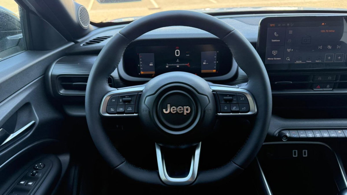 Jeep Avenger 1.2 turbo Altitude fwd 100cv (12)