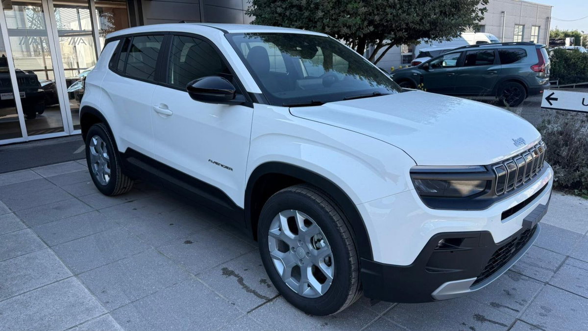 Jeep Avenger 1.2 turbo Altitude fwd 100cv (3)