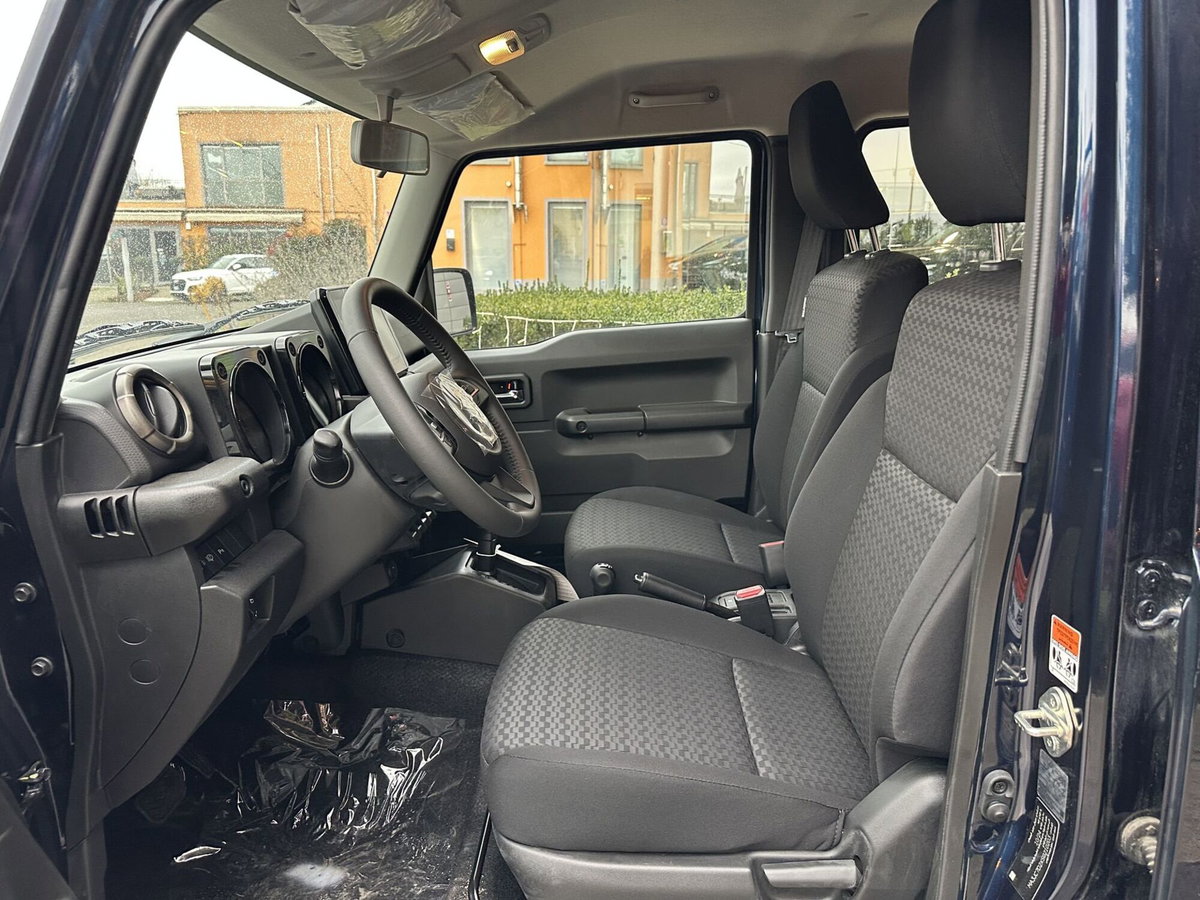 Suzuki Jimny 1.5 4AT Top (16)
