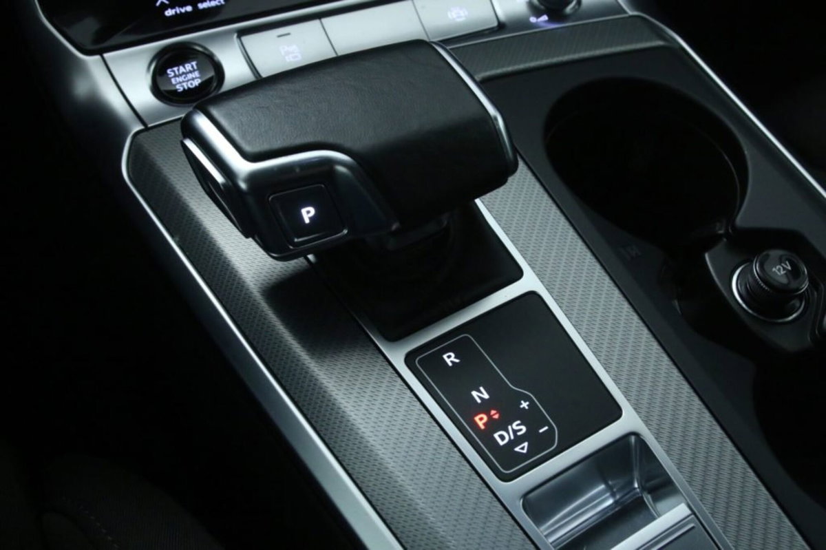Audi A6 Avant 40 2.0 TDI quattro ultra S tronic Sport (14)