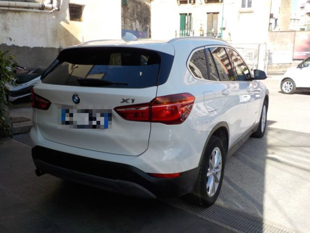 BMW X1 xDrive18d Business Advantage (11)