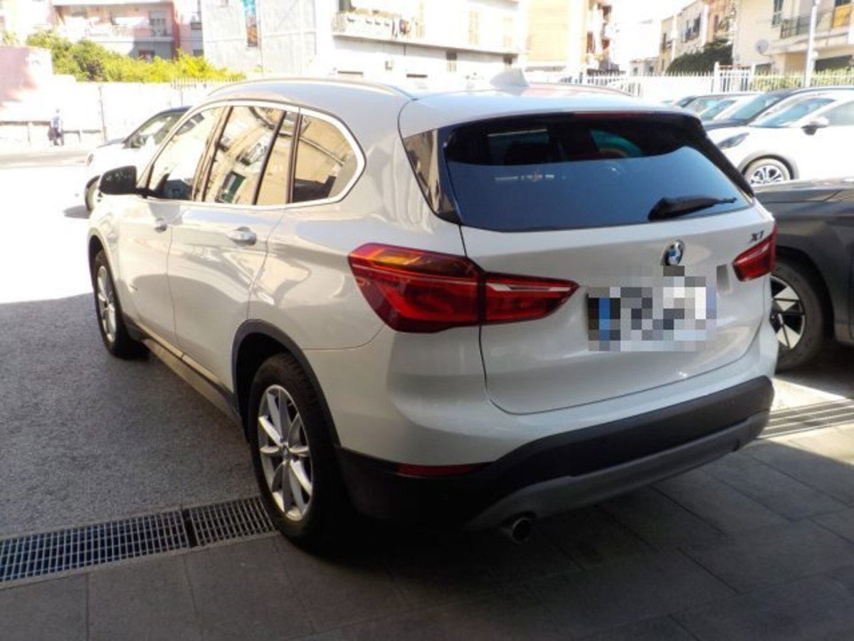 BMW X1 xDrive18d Business Advantage (9)
