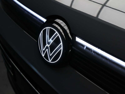 Volkswagen Tiguan 1.5 etsi Elegance 150cv dsg (11)