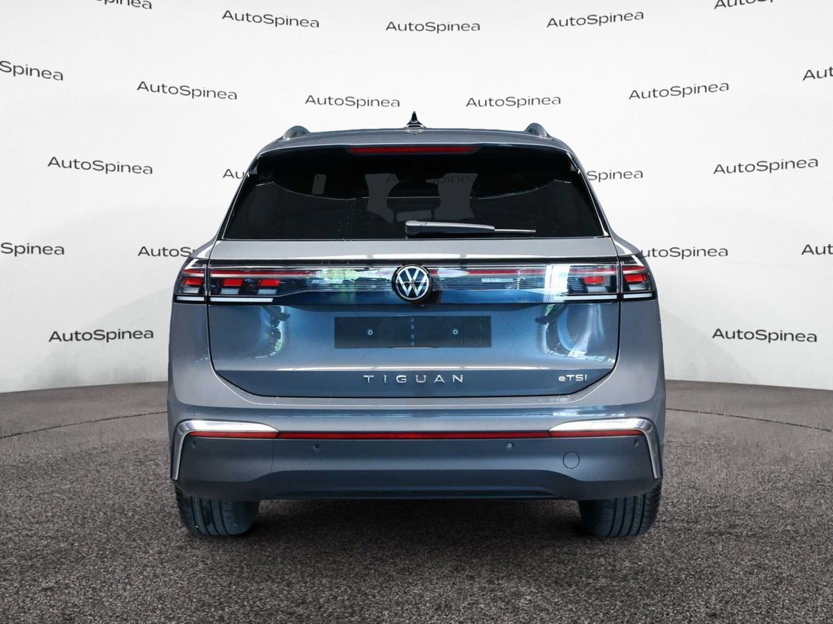 Volkswagen Tiguan 1.5 etsi Elegance 150cv dsg (2)