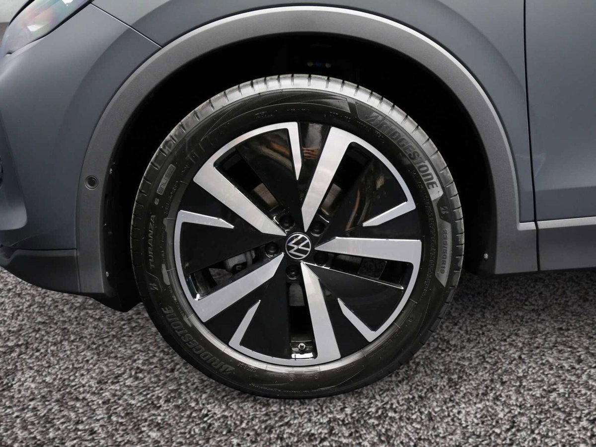 Volkswagen Tiguan 1.5 etsi Elegance 150cv dsg (6)